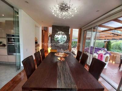 Casa de 4 alcobas en venta en Hacienda San Simon, Bogotá, 1838 m² · foto 4 de 19