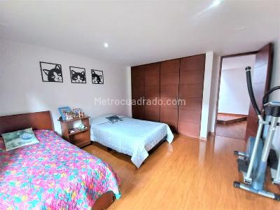 Casa de 5 alcobas en venta en San Jose De Bavaria, Bogotá, 830 m² · foto 13 de 20