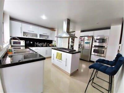 Casa de 5 alcobas en venta en San Jose De Bavaria, Bogotá, 830 m² · foto 9 de 20