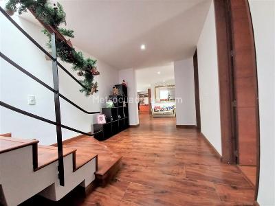 Casa de 5 alcobas en venta en San Jose De Bavaria, Bogotá, 830 m² · foto 10 de 20