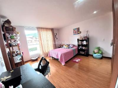Casa de 5 alcobas en venta en San Jose De Bavaria, Bogotá, 830 m² · foto 17 de 20