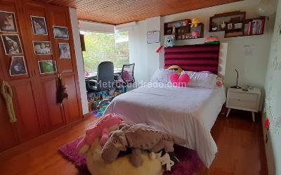 Casa de 4 alcobas en venta en San Jose De Bavaria, Bogotá, 800 m² · foto 18 de 20