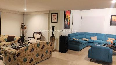 Casa de 4 alcobas en venta en San Jose De Bavaria, Bogotá, 800 m² · foto 3 de 20
