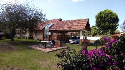 Casa de 4 alcobas en venta en San Jose De Bavaria, Bogotá, 2000 m² · foto 2 de 20
