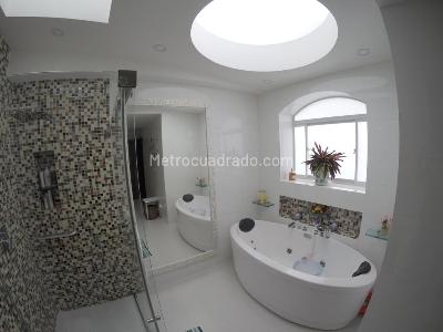 Casa en venta en Santa Barbara Alta, Bogotá · foto 18 de 20