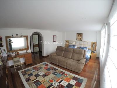 Casa en venta en Santa Barbara Alta, Bogotá · foto 8 de 20