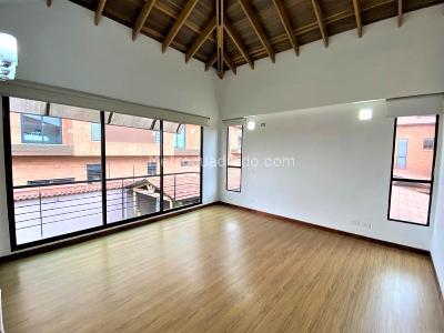 Casa de 5 alcobas en venta en San Jose De Bavaria, Bogotá, 800 m² · foto 11 de 20