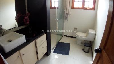 Casa de 4 alcobas en venta en San Jose De Bavaria, Bogotá, 2000 m² · foto 17 de 20