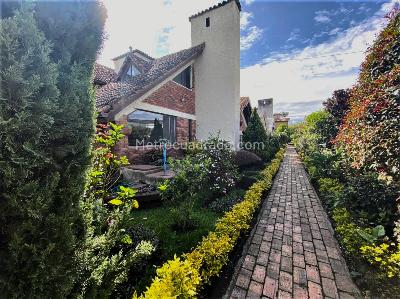 Casa de 4 alcobas en venta en San Jose De Bavaria, Bogotá, 280 m² · foto 18 de 20
