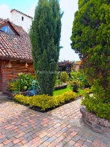 Casa de 4 alcobas en venta en San Jose De Bavaria, Bogotá, 280 m² · foto 19 de 20