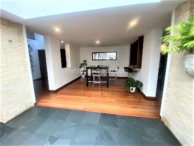 Casa de 3 alcobas en venta en San Jose De Bavaria, Bogotá, 280 m² · foto 3 de 20