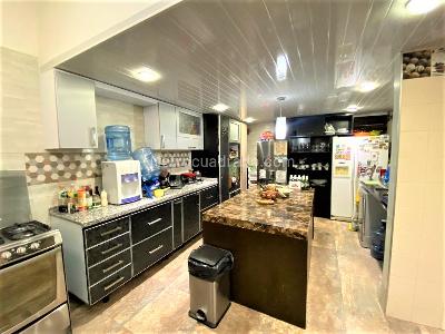 Casa de 3 alcobas en venta en San Jose De Bavaria, Bogotá, 500 m² · foto 6 de 20