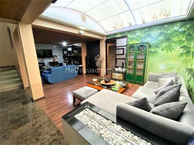 Casa de 3 alcobas en venta en San Jose De Bavaria, Bogotá, 500 m² · foto 2 de 20