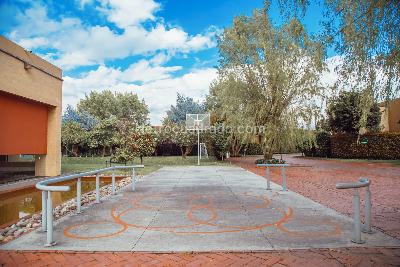Casa de 4 alcobas en venta en San Jose De Bavaria, Bogotá, 600 m² · foto 18 de 20