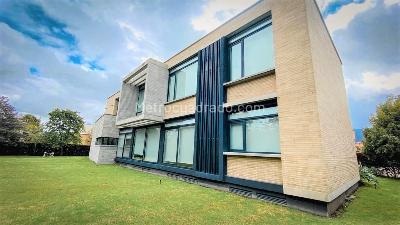 Casa de 4 alcobas en venta en Guaymaral, Bogotá, 1437 m² · foto 2 de 20