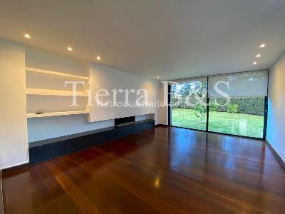 Casa de 4 alcobas en venta en Guaymaral, Bogotá, 1400 m² · foto 4 de 20