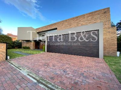 Casa en venta en Guaymaral, Bogotá · foto 2 de 20