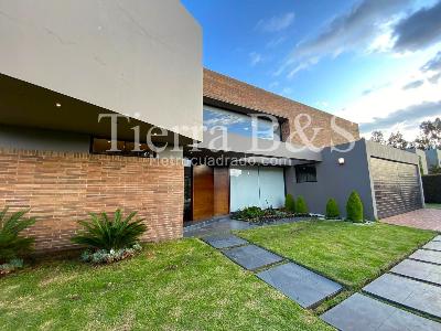 Casa en venta en Guaymaral, Bogotá · foto 3 de 20