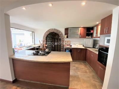 Casa de 4 alcobas en venta en Las Villas Bulevar, Bogotá, 300 m² · foto 5 de 20