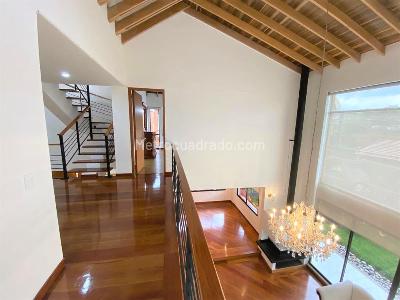 Casa de 5 alcobas en venta en San Jose De Bavaria, Bogotá, 520 m² · foto 11 de 20