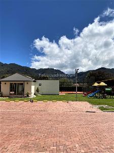 Casa de 4 alcobas en venta en Guaymaral San Simon, Bogotá, 1153 m² · foto 18 de 19