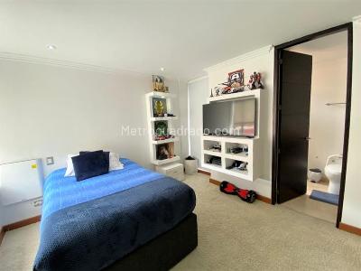 Casa de 3 alcobas en venta en San Jose De Bavaria, Bogotá, 800 m² · foto 12 de 20