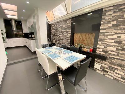 Casa de 3 alcobas en venta en San Jose De Bavaria, Bogotá, 800 m² · foto 6 de 20