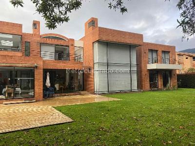 Casa de 4 alcobas en venta en San Simon, Bogotá, 1398 m² · foto 4 de 20