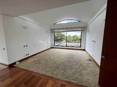 Casa de 4 alcobas en venta en San Simon, Bogotá, 1398 m² · foto 8 de 20
