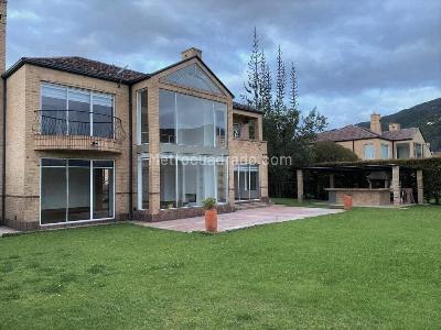 Casa de 4 alcobas en venta en San Simon Guaymaral, Bogotá, 1400 m² · foto 3 de 20