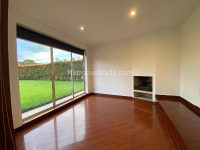 Casa de 4 alcobas en venta en San Simon Guaymaral, Bogotá, 1400 m² · foto 14 de 20