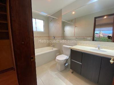 Casa de 4 alcobas en venta en San Simon Guaymaral, Bogotá, 1400 m² · foto 17 de 20