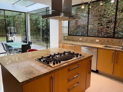 Casa de 4 alcobas en venta en San Simon Gaymaral, Bogotá, 1400 m² · foto 10 de 16
