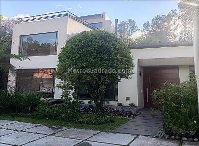 Casa de 4 alcobas en venta en San Simon Gaymaral, Bogotá, 1400 m² · foto 2 de 16