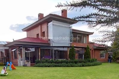 Casa de 4 alcobas en venta en San Simon, Bogotá, 1838 m² · foto 18 de 20