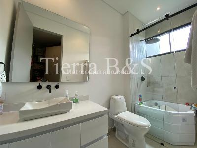 Casa de 4 alcobas en venta en San Simon Guaymaral, Bogotá, 1470 m² · foto 16 de 20