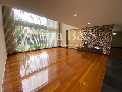 Casa de 4 alcobas en venta en San Simon, Bogotá, 1655 m² · foto 2 de 19