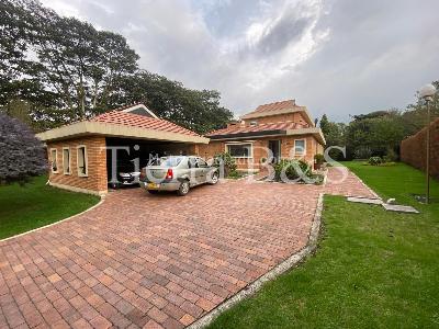 Casa de 4 alcobas en venta en San Simon, Bogotá, 1441 m² · foto 2 de 20