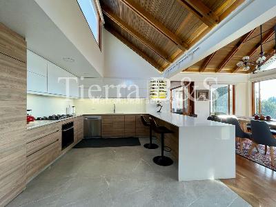 Casa de 4 alcobas en venta en Lindaraja, Bogotá, 428 m² · foto 8 de 20