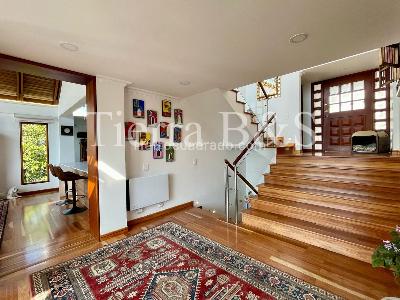 Casa de 4 alcobas en venta en Lindaraja, Bogotá, 428 m² · foto 9 de 20