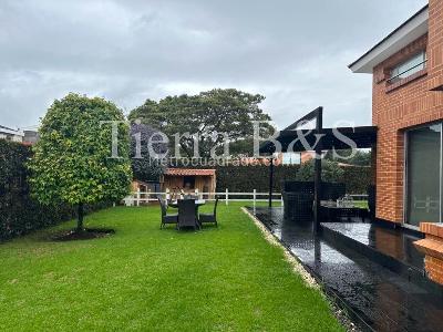 Casa de 3 alcobas en venta en Hacienda San Simon, Bogotá, 1385 m² · foto 19 de 20