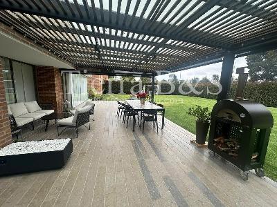 Casa de 5 alcobas en venta en San Simon, Bogotá, 1220 m² · foto 9 de 20