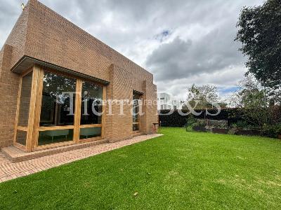 Casa de 4 alcobas en venta en Hacienda San Simon, Bogotá, 1400 m² · foto 15 de 16