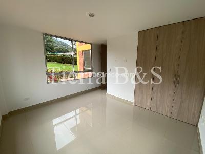 Casa de 4 alcobas en venta en Cota, Bogotá, 370 m² · foto 12 de 20