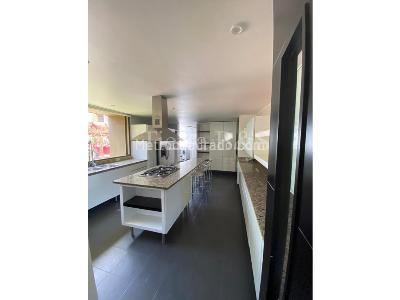 Casa en venta en San Jose De Bavaria, Bogotá · foto 9 de 20