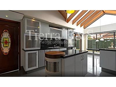 Casa de 4 alcobas en venta en Guaymaral, Bogotá, 1677 m² · foto 4 de 20