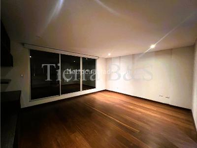 Casa de 4 alcobas en venta en San Jose De Bavaria, Bogotá, 950 m² · foto 16 de 20
