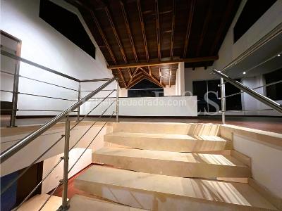 Casa de 4 alcobas en venta en San Jose De Bavaria, Bogotá, 950 m² · foto 17 de 20
