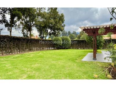 Casa de 4 alcobas en venta en Guaymaral, Bogotá, 1295 m² · foto 18 de 18