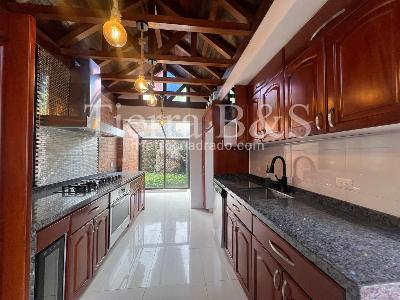 Casa en venta en San Jose De Bavaria, Bogotá · foto 4 de 20